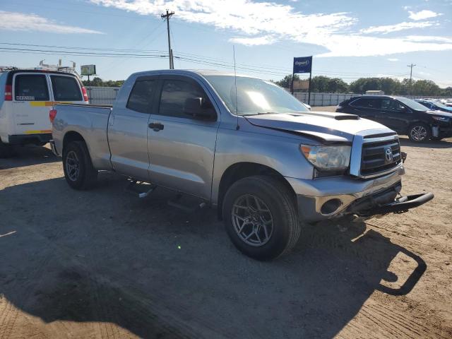 5TFRM5F12AX007694 - 2010 TOYOTA TUNDRA DOUBLE CAB SR5 SILVER photo 4