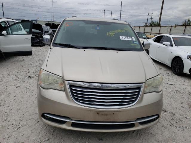 2C4RC1CG7CR400600 - 2012 CHRYSLER TOWN & COU TOURING L CREAM photo 5