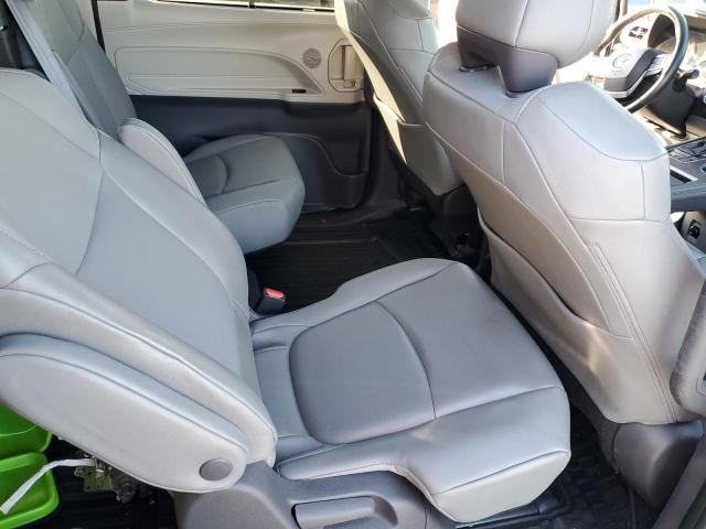 5TDYRKEC0MS018024 - 2021 TOYOTA SIENNA XLE 黑色 照片 11