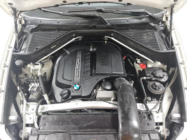 5UXZV4C58D0G52573 - 2013 BMW X5 XDRIVE35I Biały zdjęcie 12