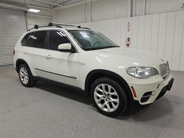 5UXZV4C58D0G52573 - 2013 BMW X5 XDRIVE35I Biały zdjęcie 4