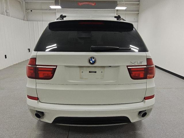 5UXZV4C58D0G52573 - 2013 BMW X5 XDRIVE35I Biały zdjęcie 6
