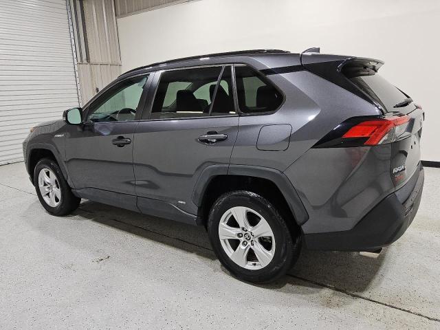 4T3RWRFV4MU030827 - 2021 TOYOTA RAV4 XLE GRAY photo 2