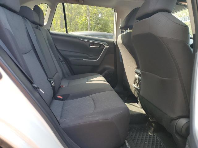 2T3R1RFV8MC196770 - 2021 TOYOTA RAV4 XLE WHITE photo 11