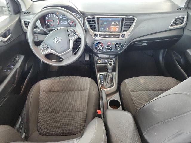 3KPC24A36JE023346 - 2018 HYUNDAI ACCENT SE ვერცხლისფერი ფოტო 8