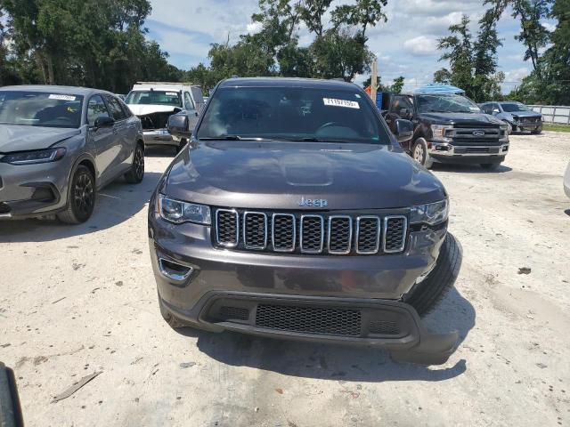 1C4RJEAG5LC245795 - 2020 JEEP GRAND CHER LAREDO GRAY photo 5