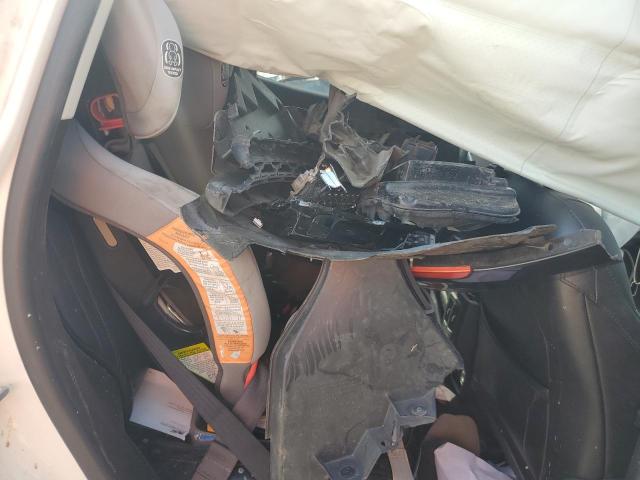 3C4NJDCB8MT565354 - 2021 JEEP COMPASS LIMITED WHITE photo 11