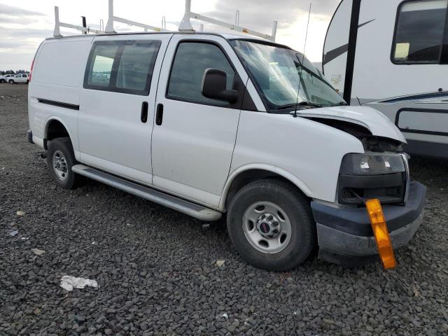 1GTW7AFG5J1903207 - 2018 GMC SAVANA G2500 WHITE photo 4