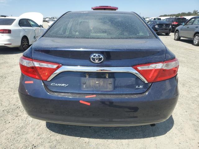 4T1BF1FK7HU678086 - 2017 TOYOTA CAMRY LE 蓝色 照片 6