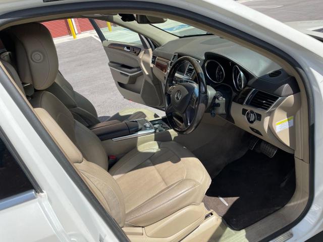 4JGDF7CE4EA317079 - 2014 MERZ GL 450 4MATIC WHITE photo 9