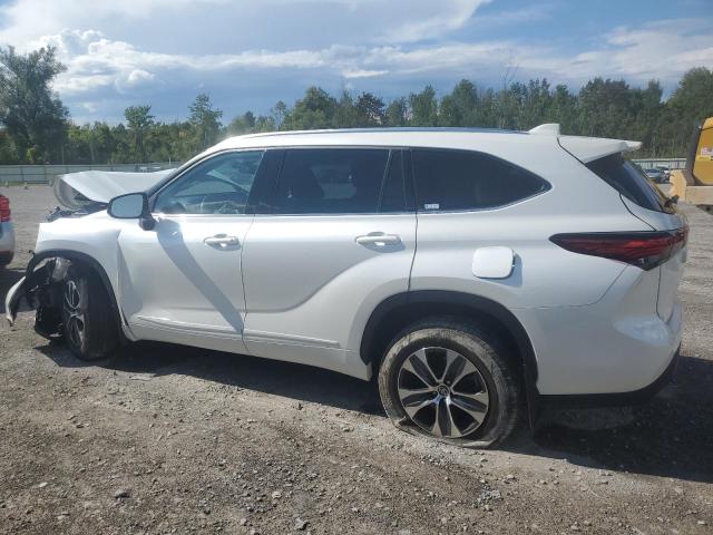 5TDGZRBHXMS126056 - 2021 TOYOTA HIGHLANDER XLE Biały zdjęcie 2