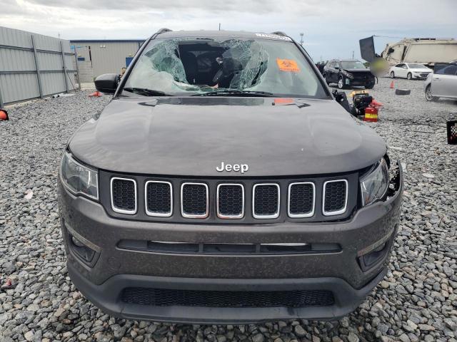 3C4NJDBBXMT599202 - 2021 JEEP COMPASS LATITUDE GRAY photo 5