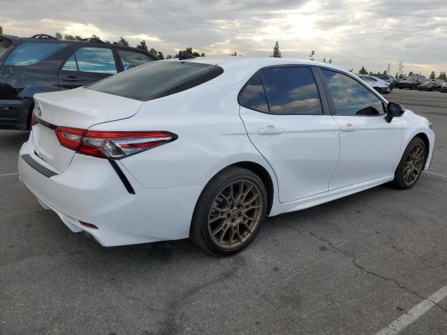 4T1G11AK2RU261276 - 2024 TOYOTA CAMRY SE NIGHT SHADE WHITE photo 3