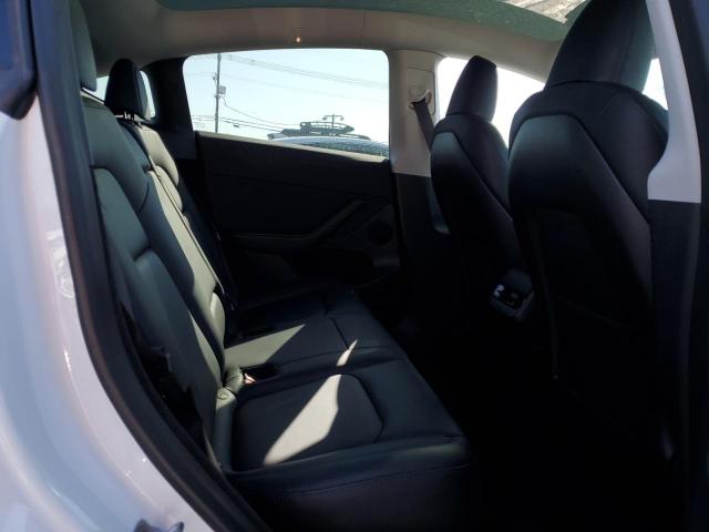 7SAYGDEE4PA060689 - 2023 TESLA MODEL Y WHITE photo 10
