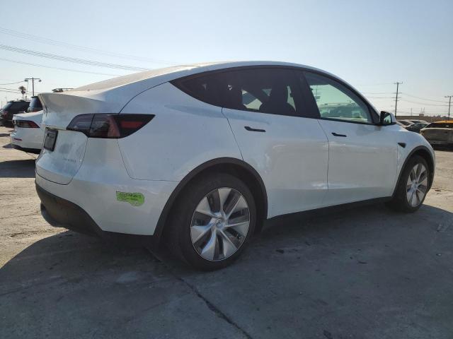 7SAYGDEE4PA060689 - 2023 TESLA MODEL Y WHITE photo 3