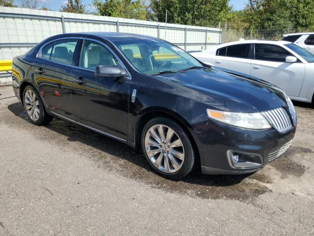 1LNHM94R99G635318 - 2009 LINCOLN MKS BLACK photo 4