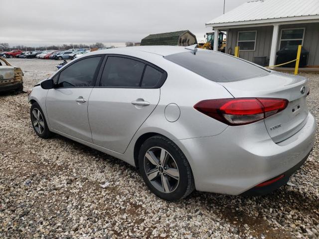 3KPFL4A76JE259718 - 2018 KIA FORTE LX SILVER photo 2