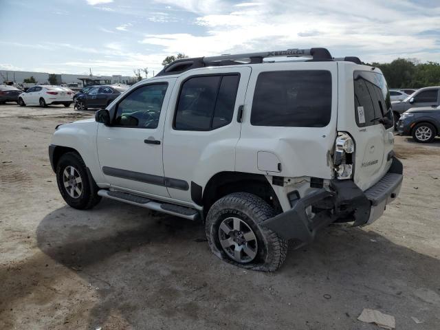 5N1AN0NW9DN824621 - 2013 NISSAN XTERRA X WHITE photo 2