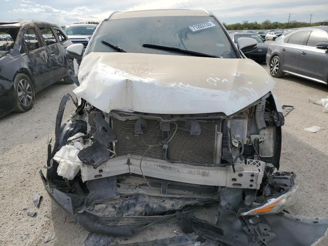 5TDKZRFH2KS553930 - 2019 TOYOTA HIGHLANDER SE WHITE photo 5