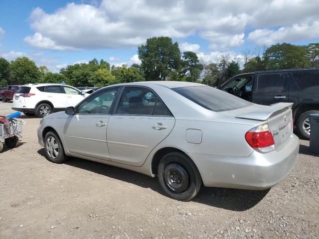 4T1BE32K16U717286 - 2006 TOYOTA CAMRY LE Күміс фото 2