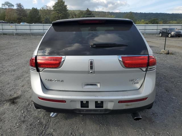 2LMDJ8JK2BBJ30604 - 2011 LINCOLN MKX SILVER photo 6