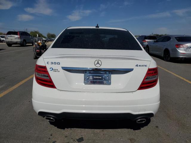WDDGF8ABXDG019945 - 2013 MERCEDES-BENZ C 300 4MATIC WHITE photo 6
