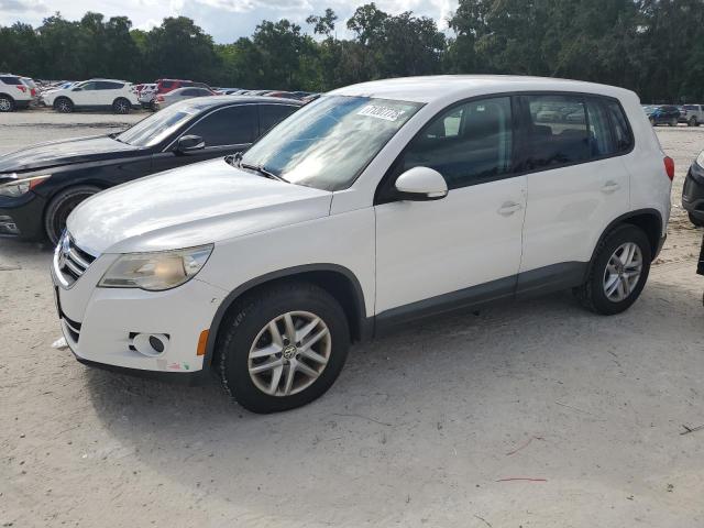 2011 VOLKSWAGEN TIGUAN S, 