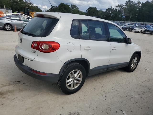 WVGBV7AX9BW535015 - 2011 VOLKSWAGEN TIGUAN S WHITE photo 3