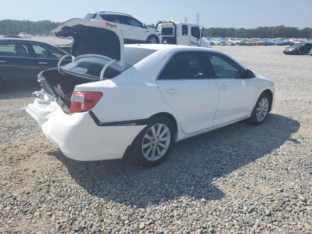 4T1BF1FK4CU534715 - 2012 TOYOTA CAMRY BASE WHITE photo 3