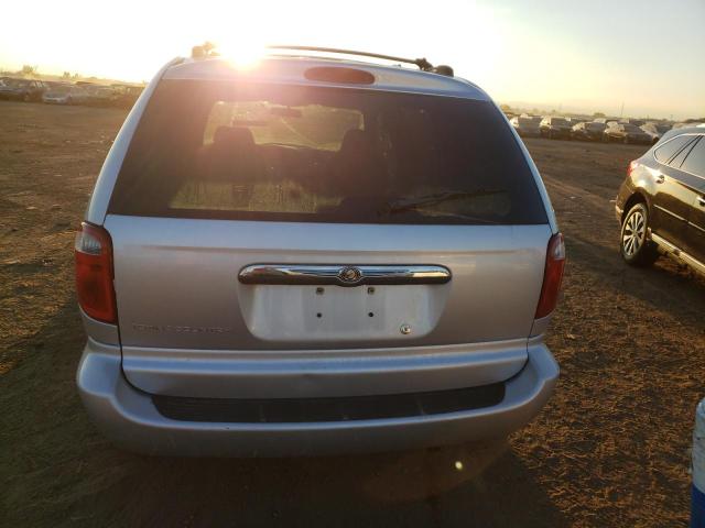 1C4GP45R55B118078 - 2005 CHRYSLER TOWN & COU ვერცხლისფერი ფოტო 6