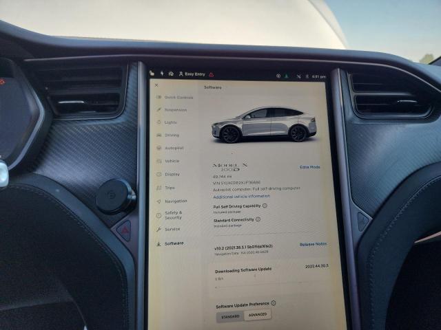 5YJXCDE2XJF116686 - 2018 TESLA MODEL X SILVER photo 9