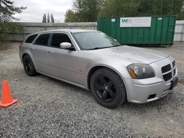 2D4GV58205H683696 - 2005 DODGE MAGNUM R/T SILVER photo 4