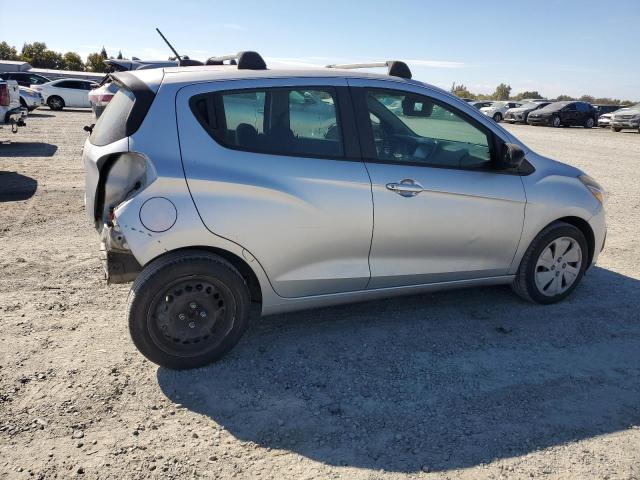 KL8CB6SA3HC743688 - 2017 CHEVROLET SPARK LS 银色 照片 3