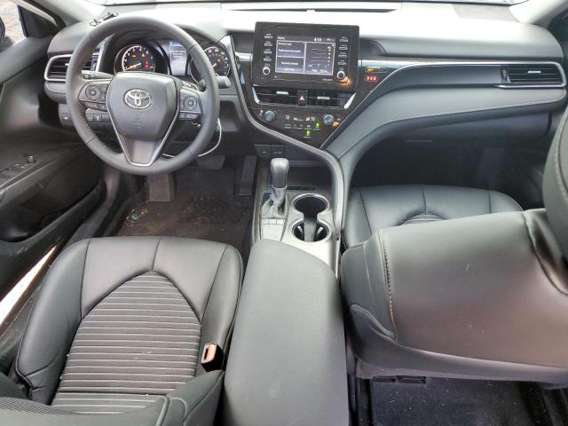 4T1G11AK1RU260216 - 2024 TOYOTA CAMRY SE NIGHT SHADE WHITE photo 8