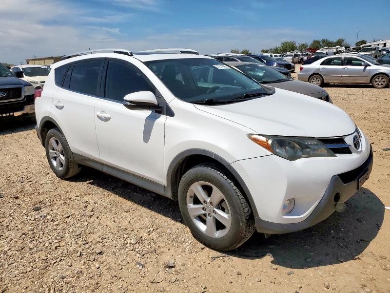 2T3WFREV7EW130510 - 2014 TOYOTA RAV4 XLE WHITE photo 4