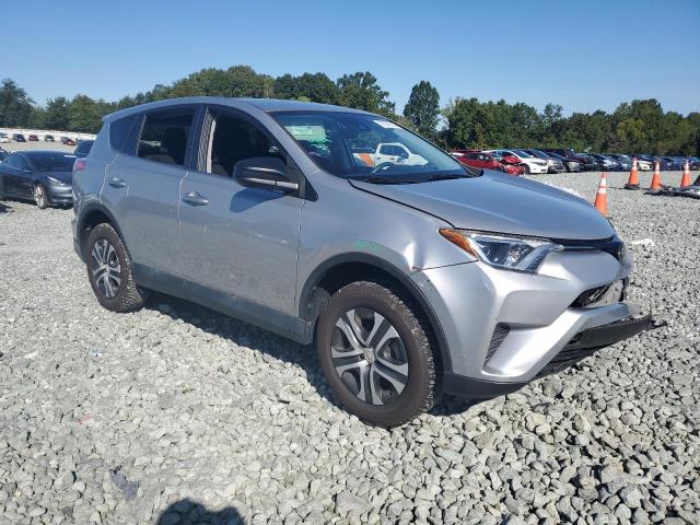 2T3ZFREV0HW384982 - 2017 TOYOTA RAV4 LE Күміс фото 4