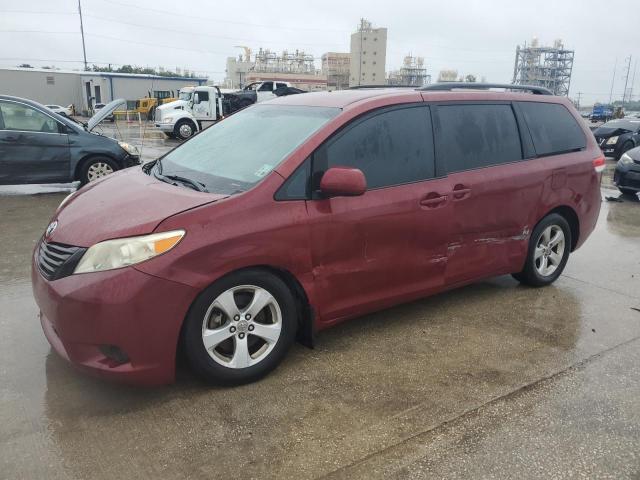 5TDKK3DC0BS118204 - 2011 TOYOTA SIENNA LE RED photo 1