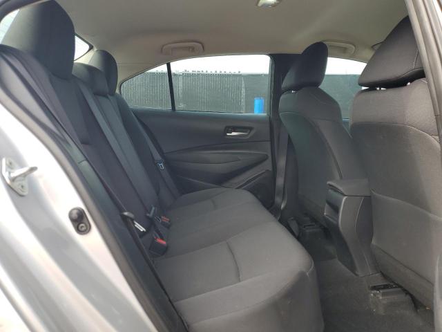 5YFEPMAE9MP269290 - 2021 TOYOTA COROLLA LE 银色 照片 10