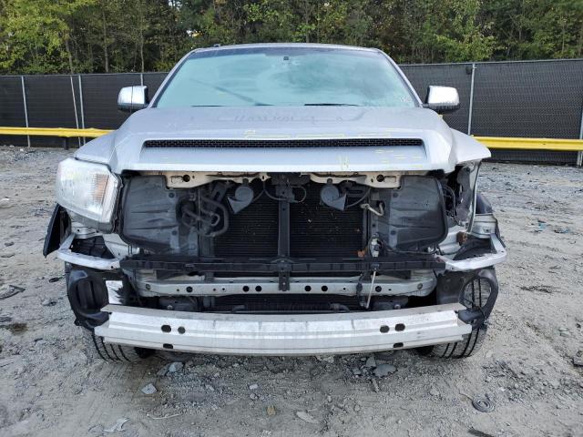 5TFAY5F14EX340034 - 2014 TOYOTA TUNDRA CREWMAX PLATINUM Silber Foto 5