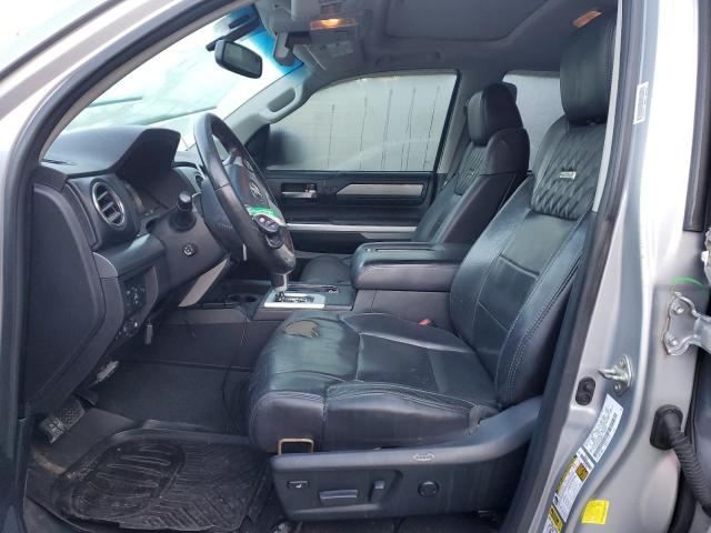 5TFAY5F14EX340034 - 2014 TOYOTA TUNDRA CREWMAX PLATINUM Silber Foto 7