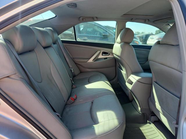 4T1BK46K77U532556 - 2007 TOYOTA CAMRY LE GRAY photo 10