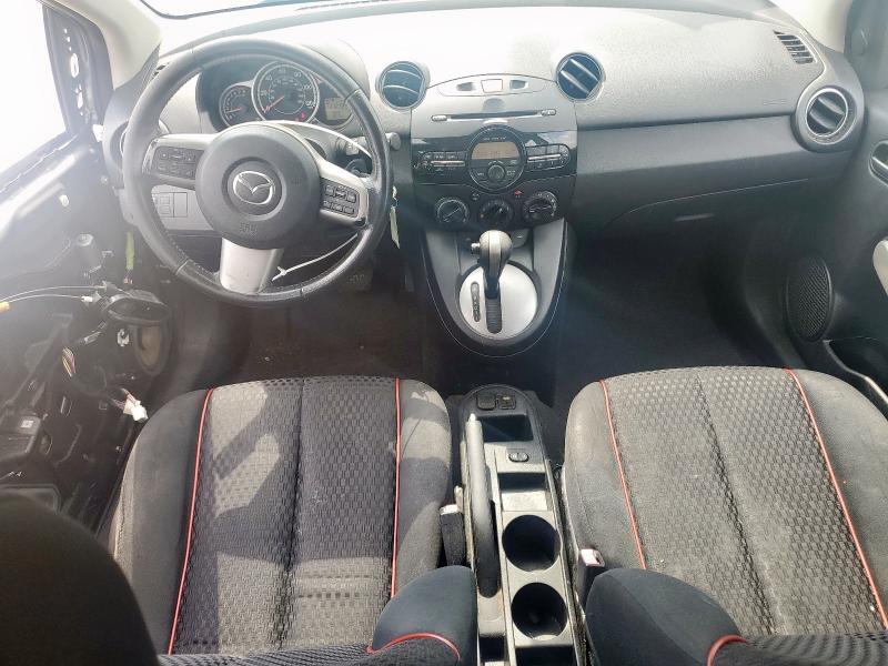 JM1DE1LZ2D0163144 - 2013 MAZDA MAZDA2 SILVER photo 8