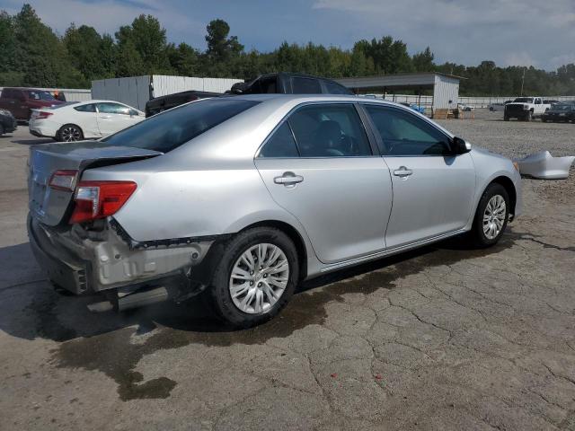 4T4BF1FK2CR221555 - 2012 TOYOTA CAMRY BASE SILVER photo 3