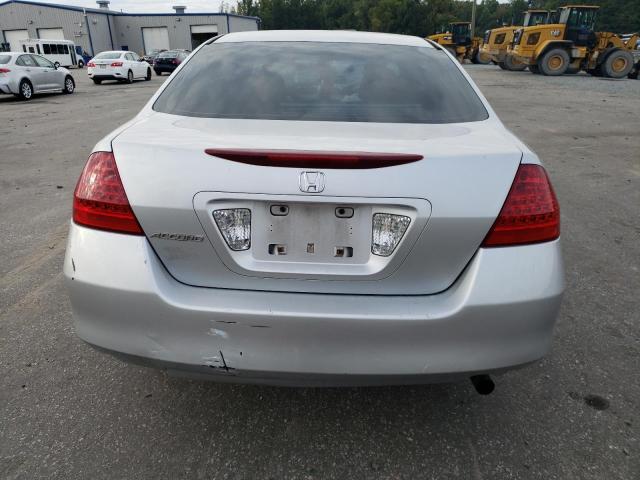 1HGCM564X7A216811 - 2007 HONDA ACCORD LX SILVER photo 6