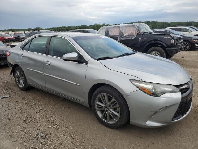 4T1BF1FK7GU177388 - 2016 TOYOTA CAMRY LE SILVER photo 4