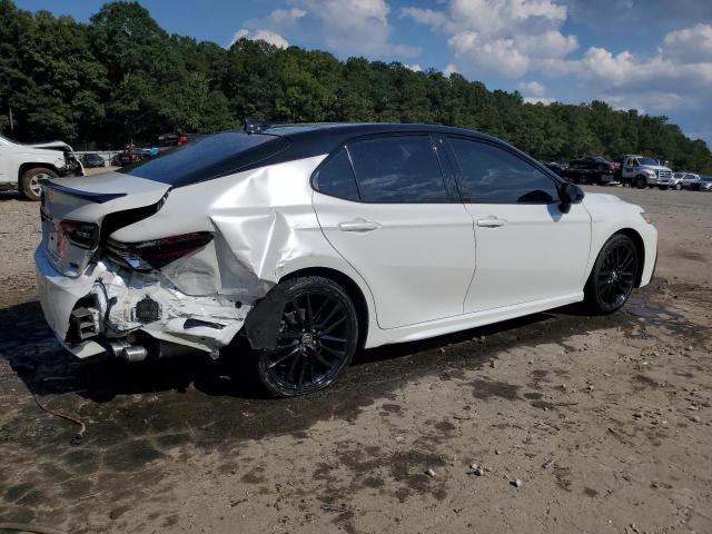 4T1K61AK4NU074711 - 2022 TOYOTA CAMRY XSE WHITE photo 3