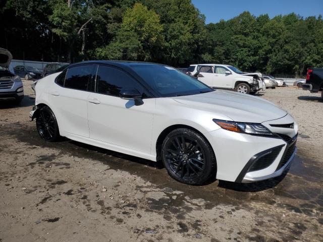 4T1K61AK4NU074711 - 2022 TOYOTA CAMRY XSE WHITE photo 4