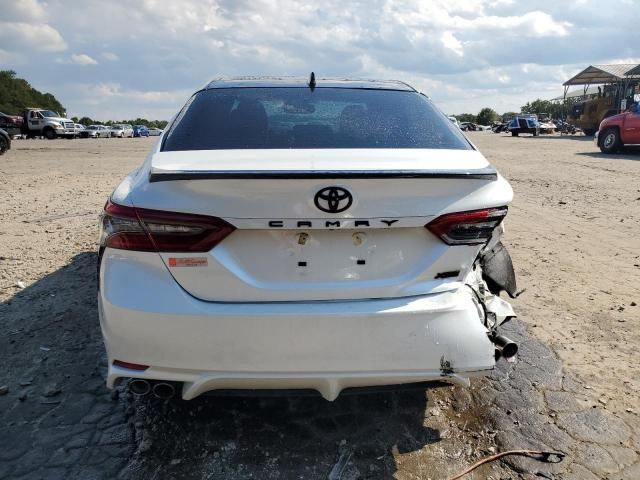 4T1K61AK4NU074711 - 2022 TOYOTA CAMRY XSE WHITE photo 6