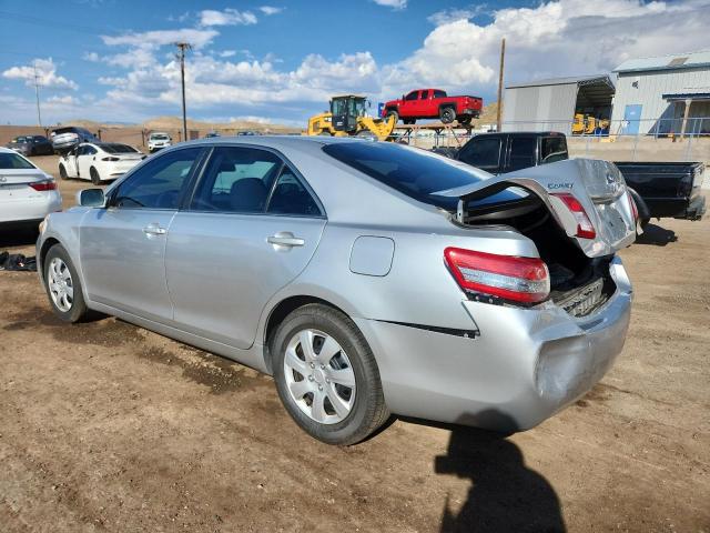 4T4BF3EK7BR179864 - 2011 TOYOTA CAMRY BASE فضي صورة 2