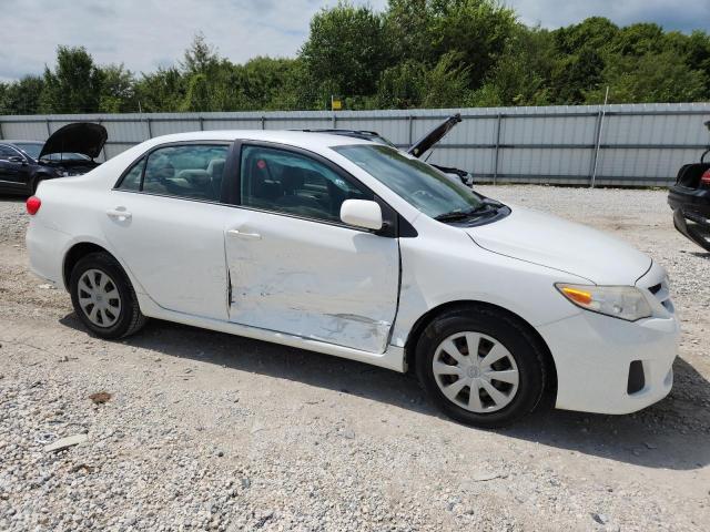 JTDBU4EE0B9143814 - 2011 TOYOTA COROLLA BASE Белый фото 4